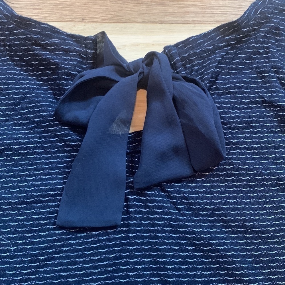 LAUREN Conrad Short Sleeve Knit Blouse w/ Lace Trim Navy Blue Women’s M - Picture 13 of 15